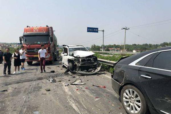 秋天的风是什么歌