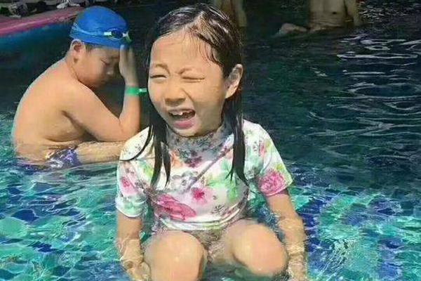 螃蟹流出来的黄东西是什么