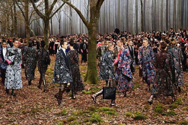 哆啦a梦超清壁纸